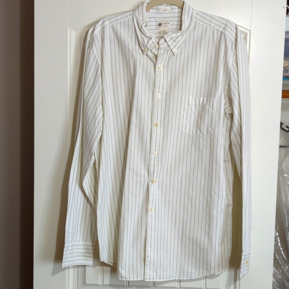 Men's JCrew tailored casual shirt. White with light green vertical stripe. 100%C